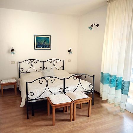 B&B Tre - Rooms & Relax Oristano Extérieur photo