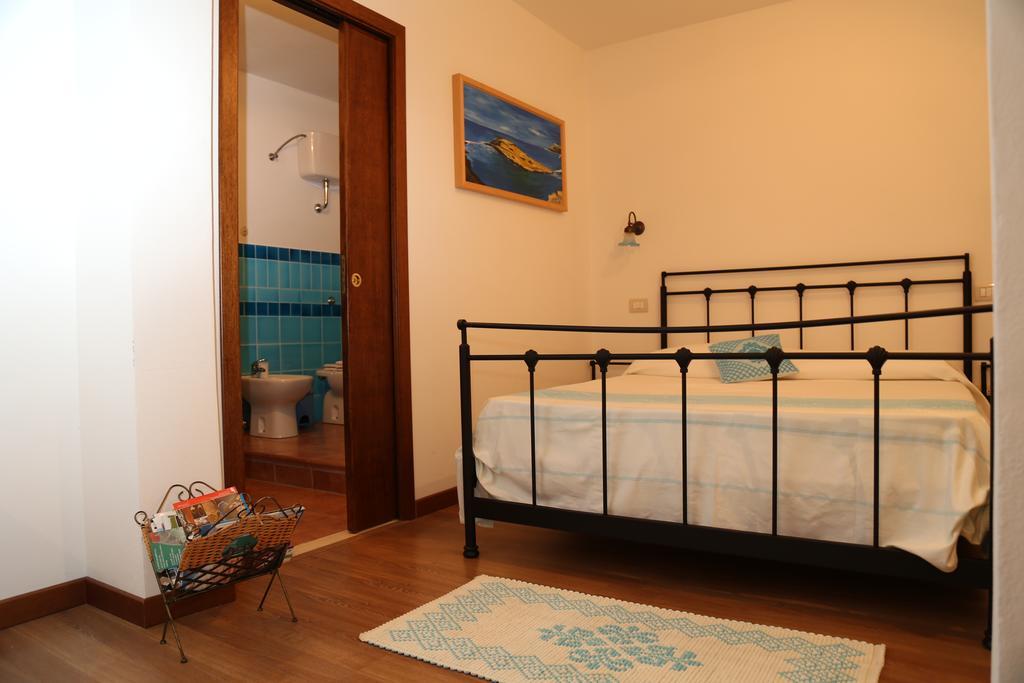B&B Tre - Rooms & Relax Oristano Chambre photo